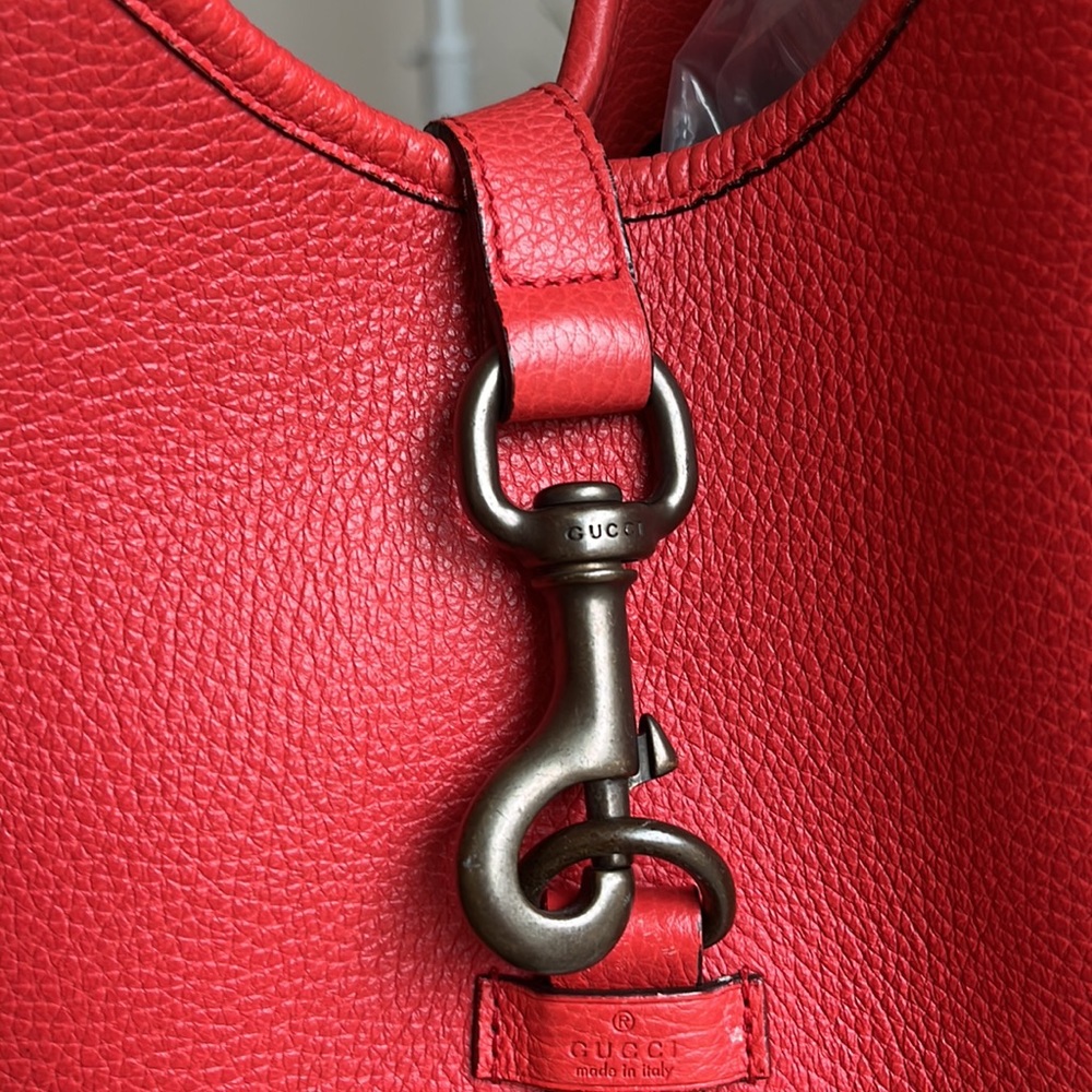 Gucci Red Leather Shoulder Bag - Picture 13 of 16